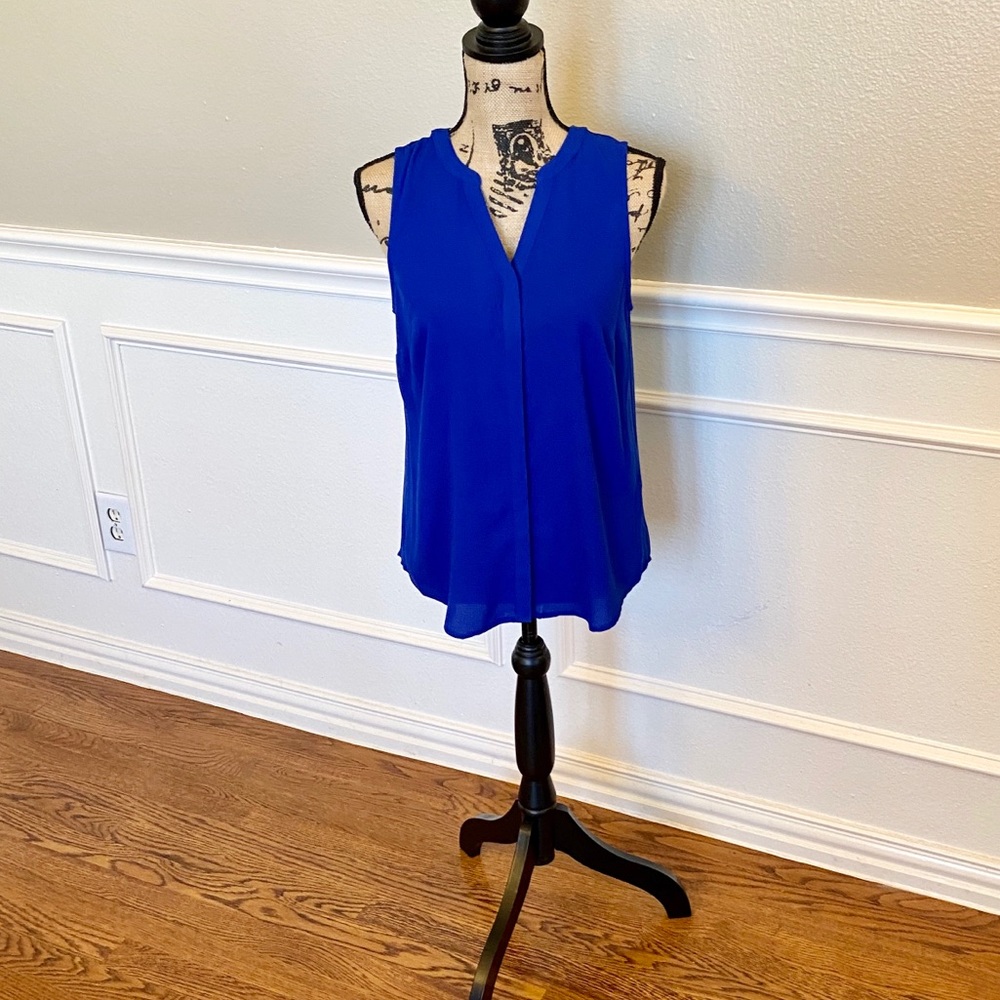 ~Apt. 9~ royal blue sleeveless blouse. Size small. - Picture 2 of 5